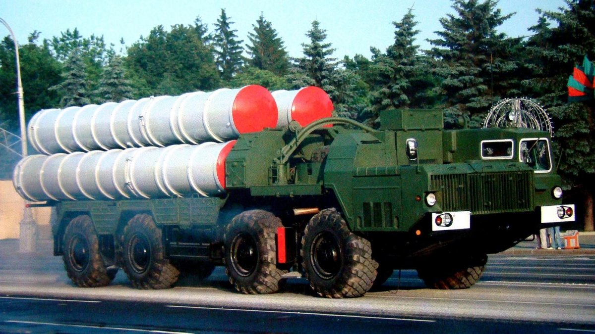 МАЗ 543 ЗРК с300