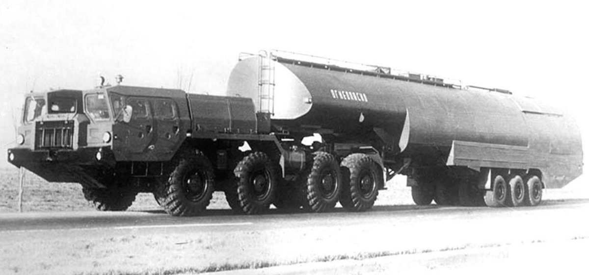 МАЗ-7410 тягач