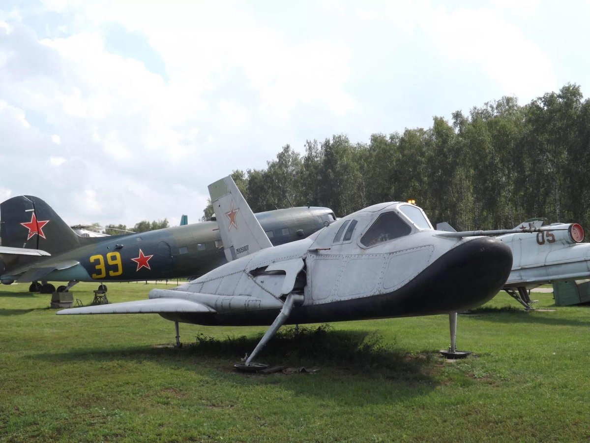 Mig 105