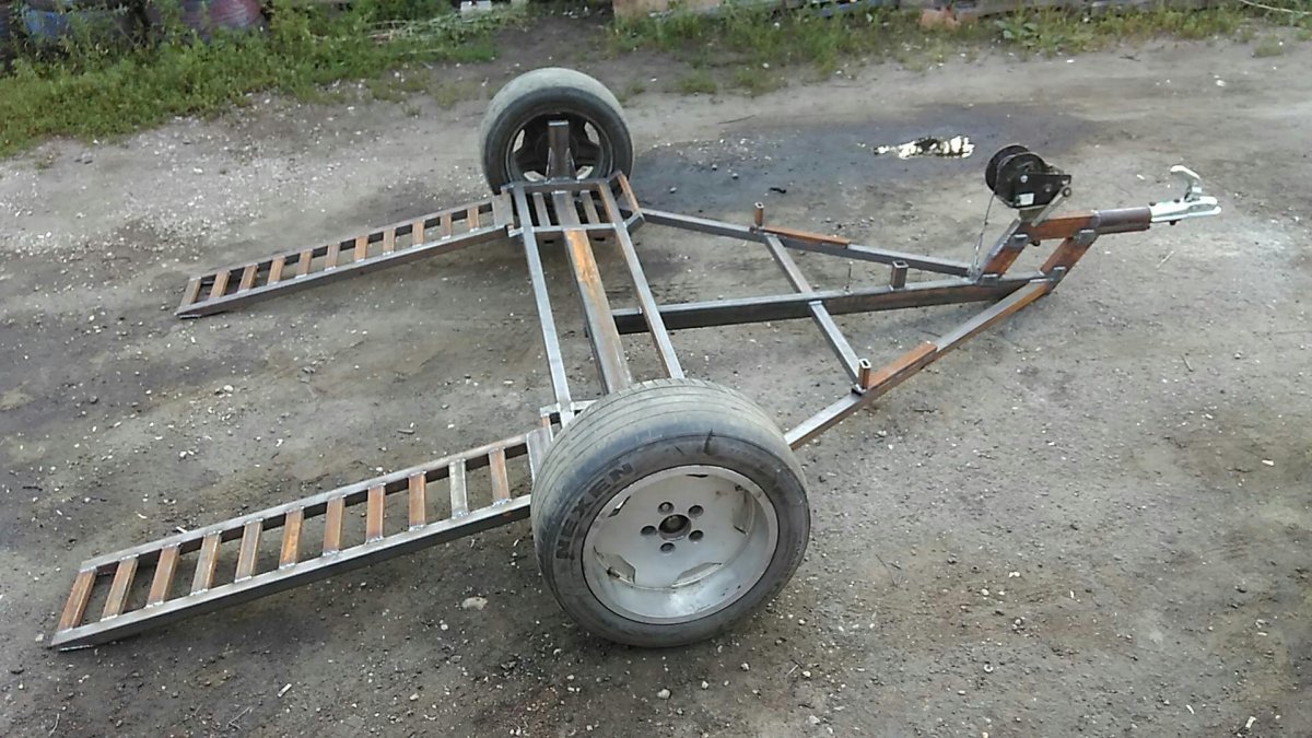 Седельный прицеп эвакуатор для l200