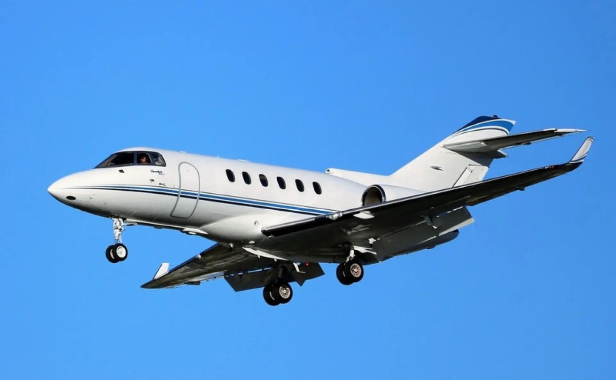 Бизнес Джет Hawker 900xp