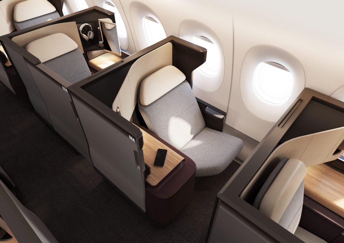 Qantas a333 Business class