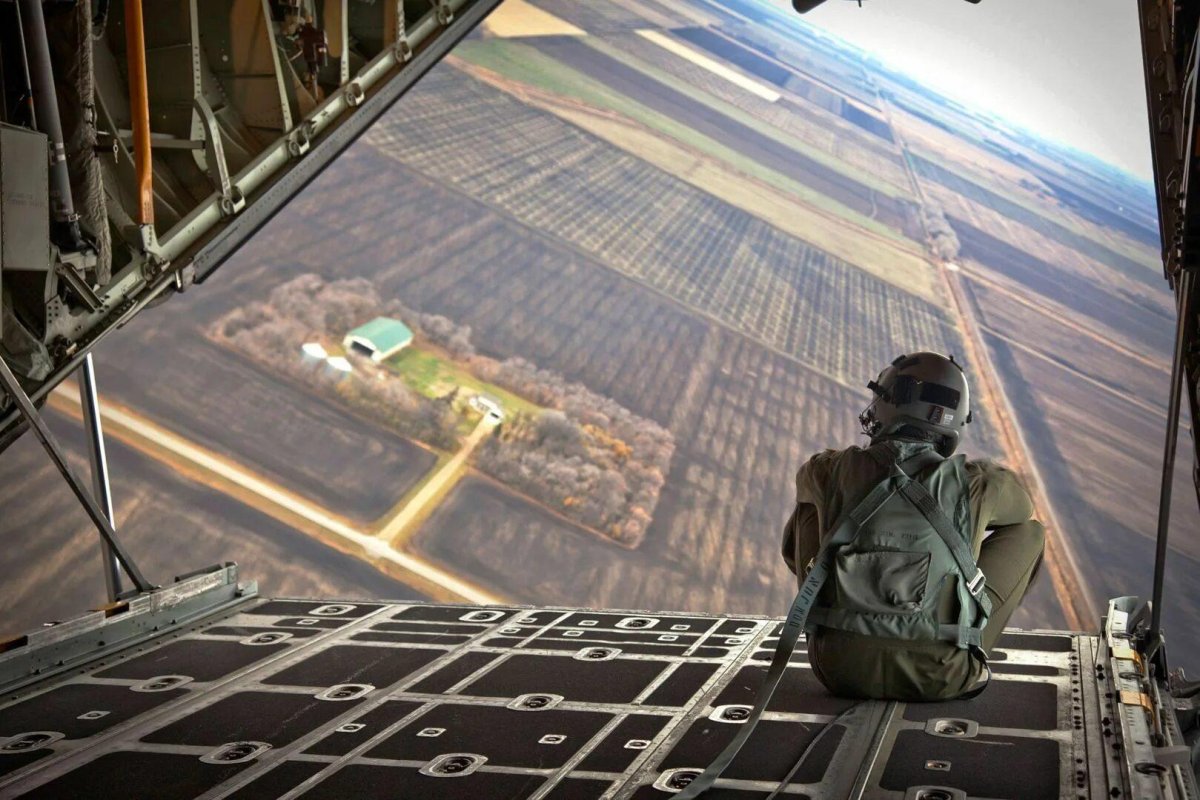 Рампа самолета