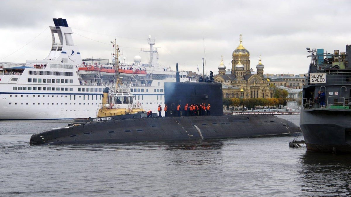 Подлодка Варшавянка 636.3