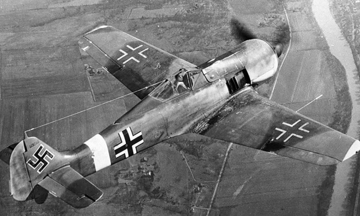 Немецкий истребитель Фокке-Вульф FW-190 a4