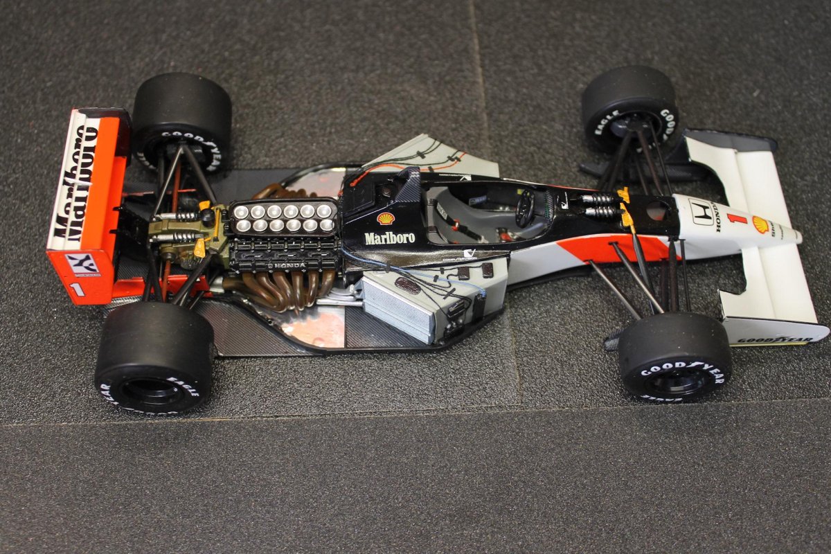 MCLAREN mp4/27 Fujimi 1/20