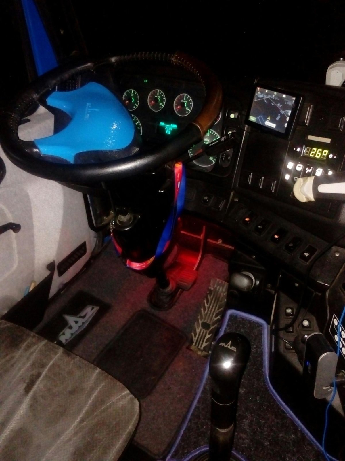 Подсветка салона МАЗ 5440