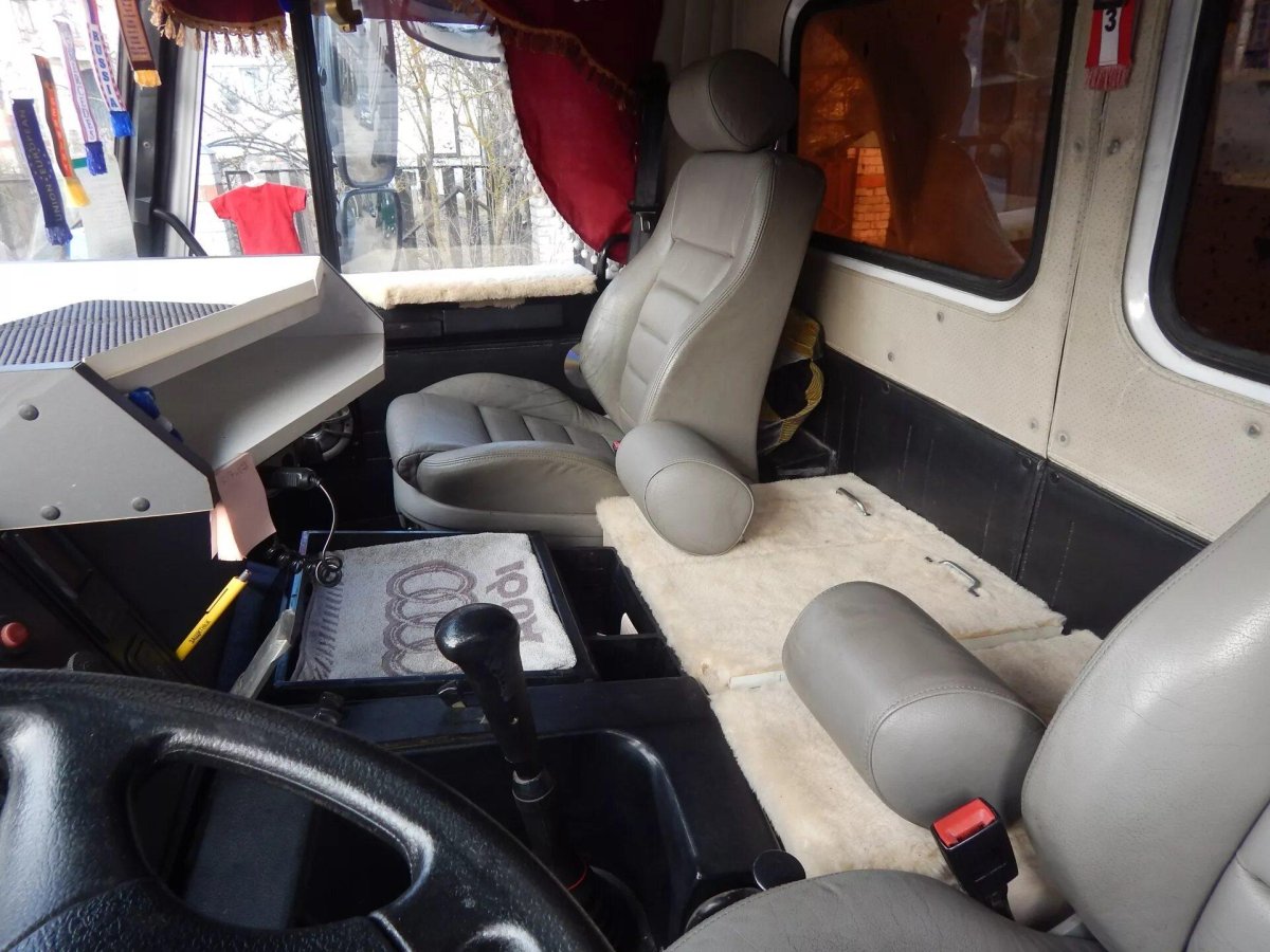 МАЗ 5440 интерьер кабины