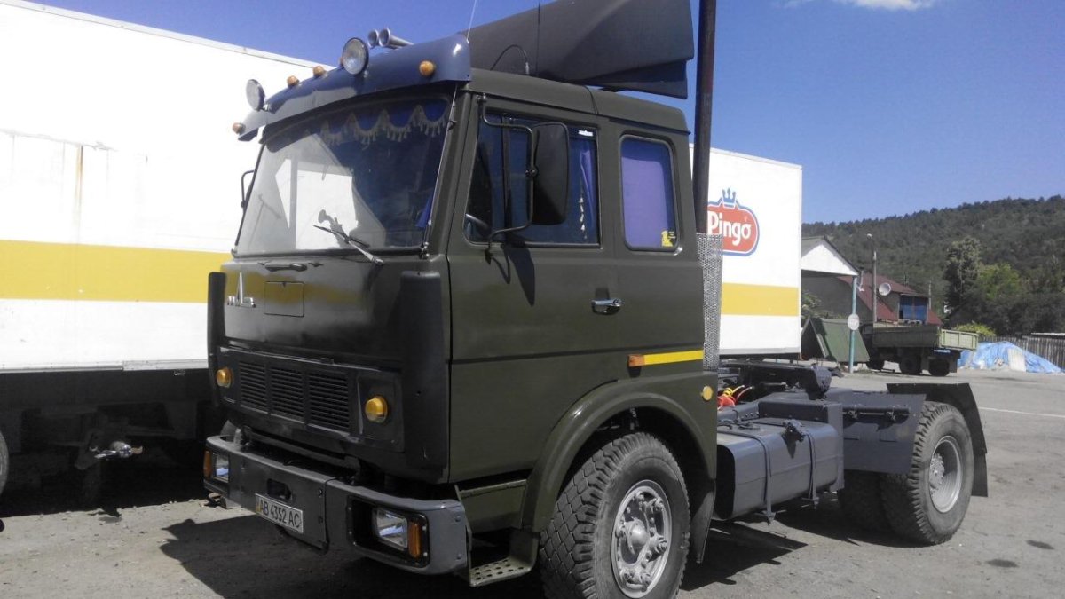 Седельный тягач МАЗ 54323