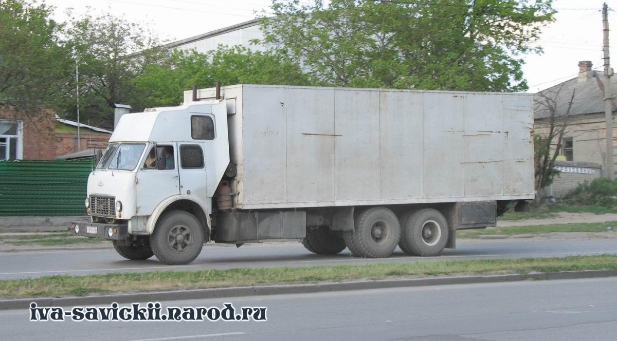 МАЗ 516 кабина