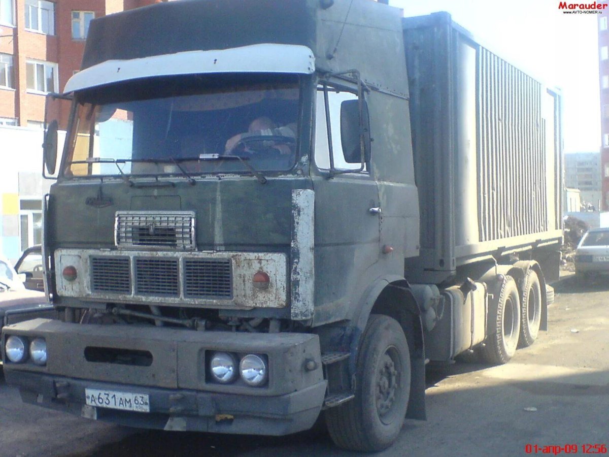 МАЗ 500 тягач