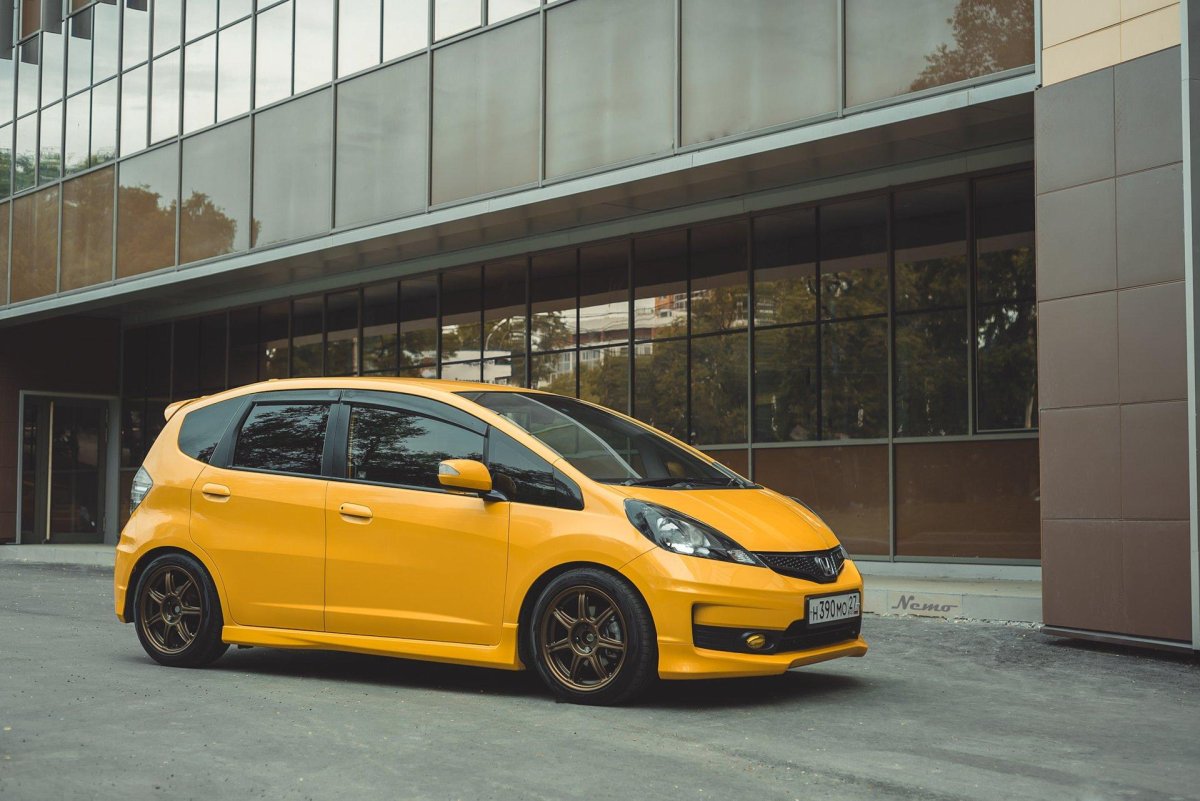 Honda Fit RS Tuning