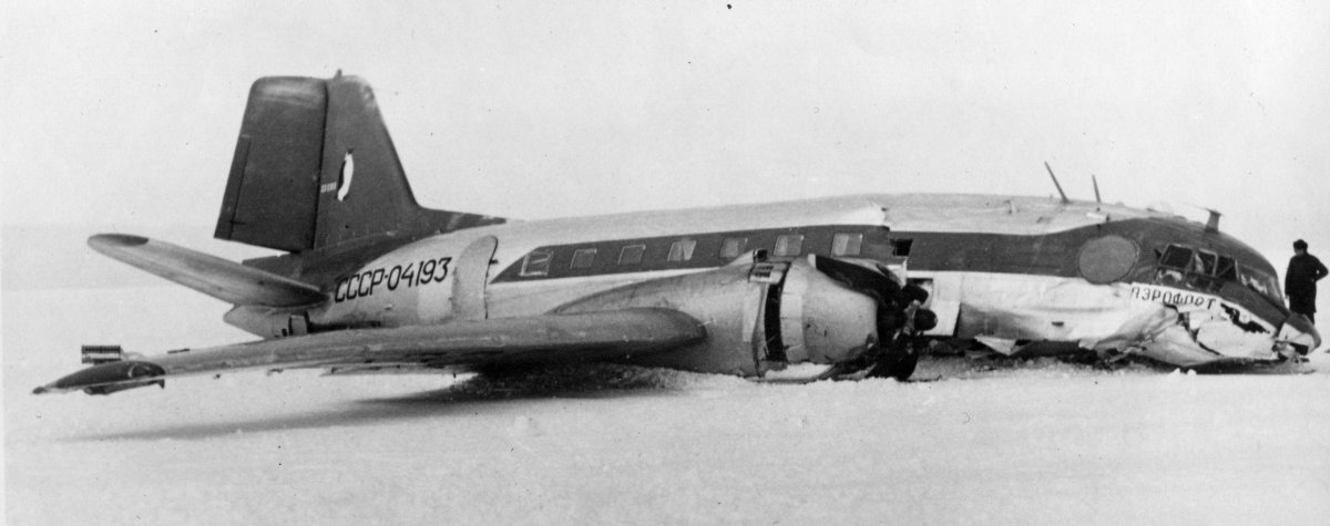 Самолёт ил-14 полярной авиации