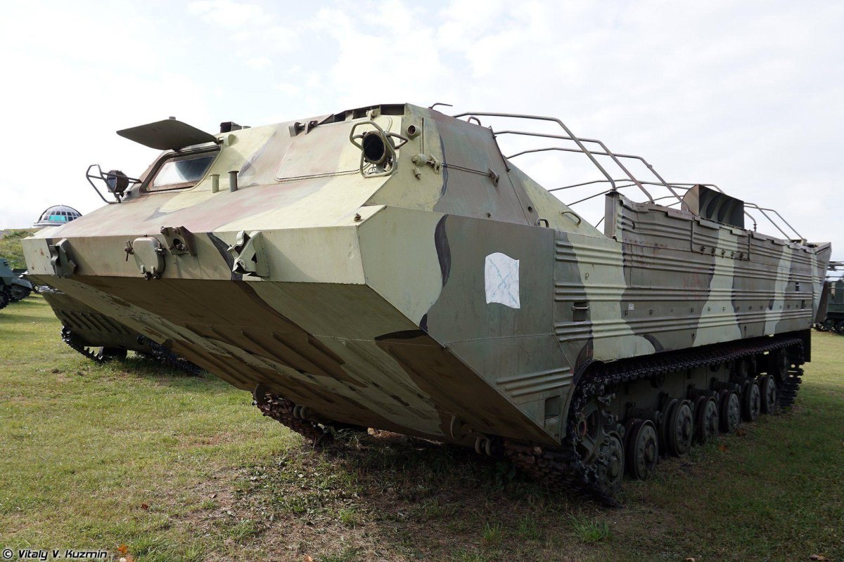 ПТС-2 (плавающий Транспортер средний)