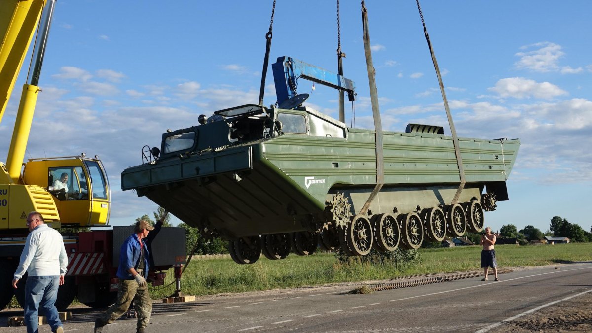 Вездеход ПТС-М