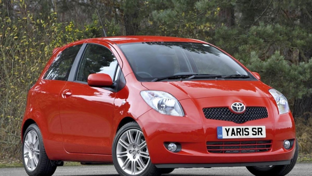 Toyota Yaris 1