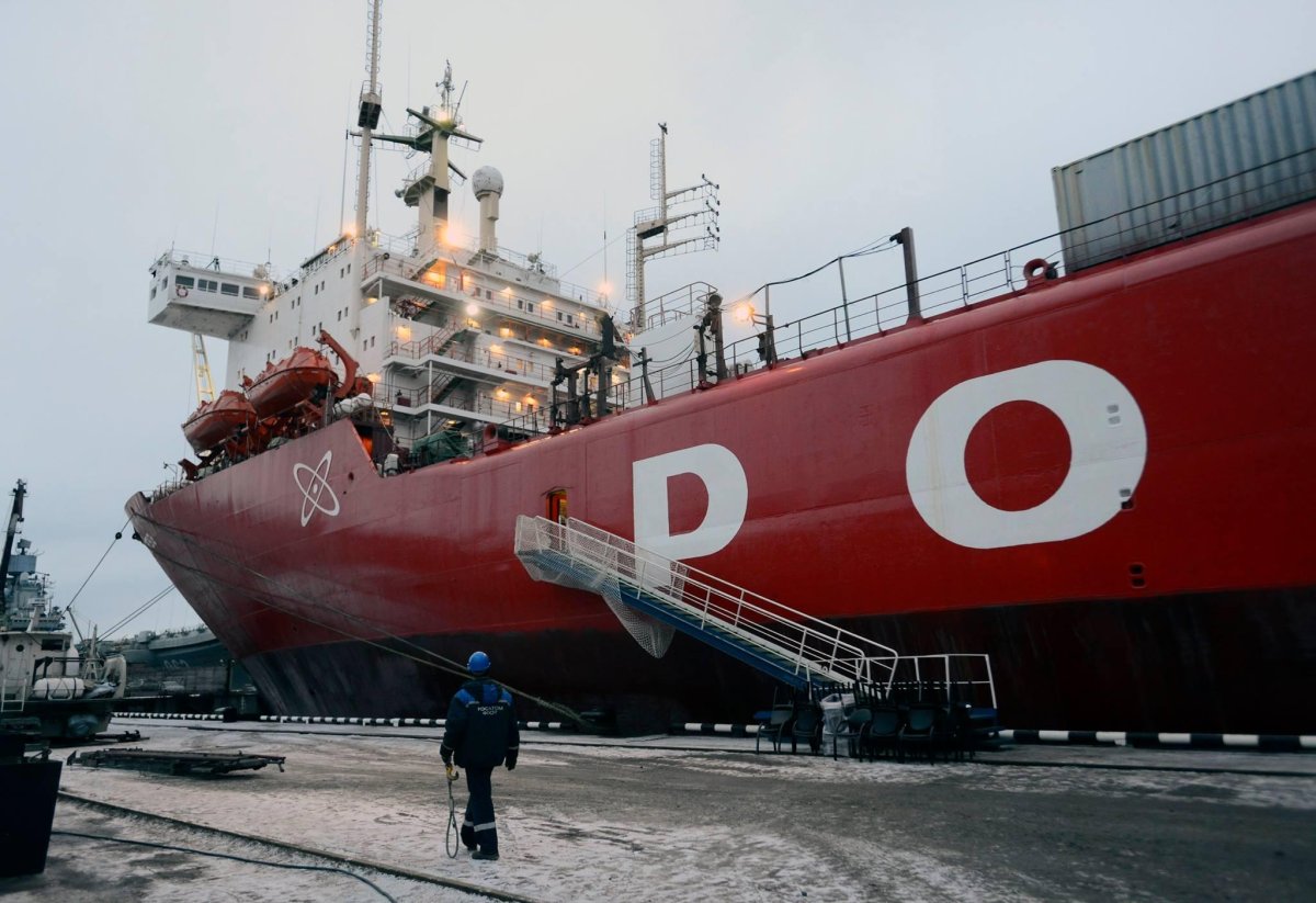 Севморпуть лихтеровоз