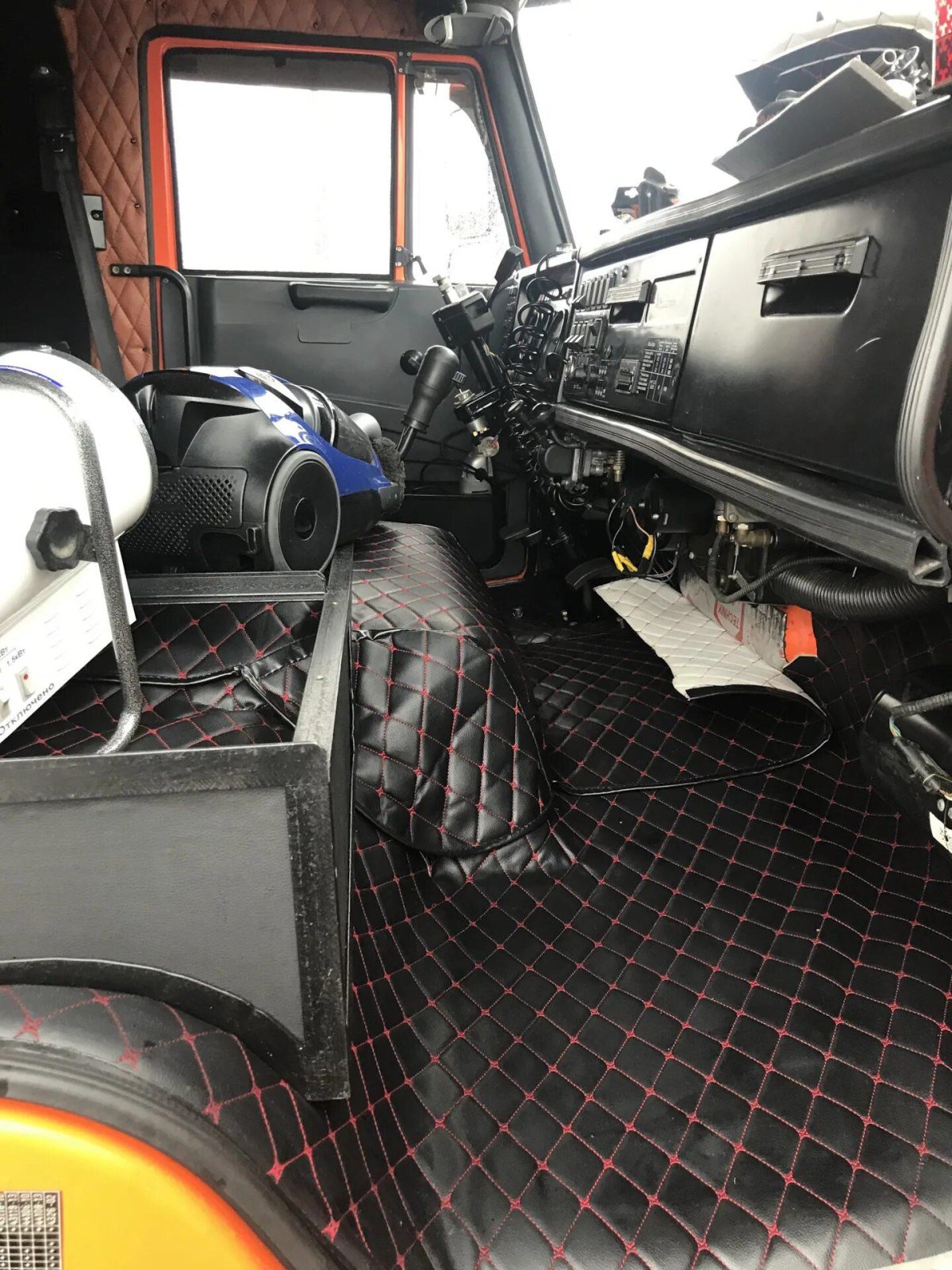 Обшивка пола КАМАЗ