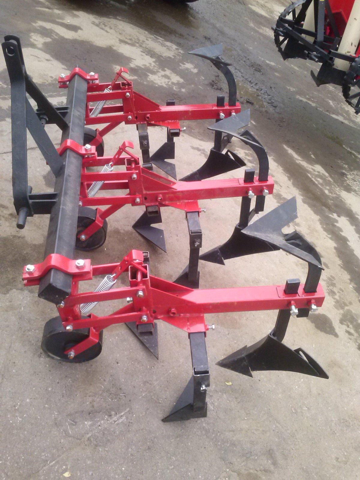 Окучник Виракс 3х рядный