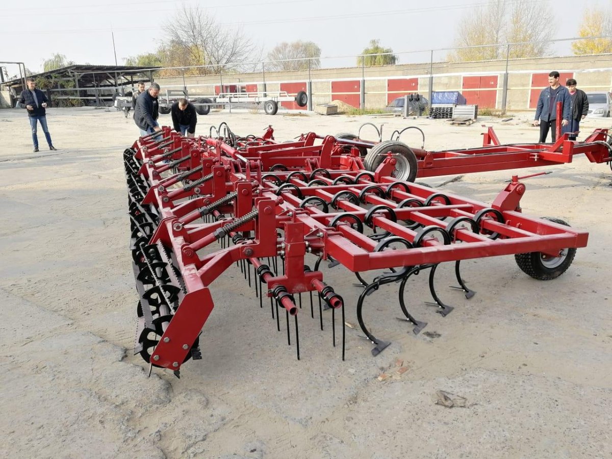 Предпосевной культиватор КПМ-10