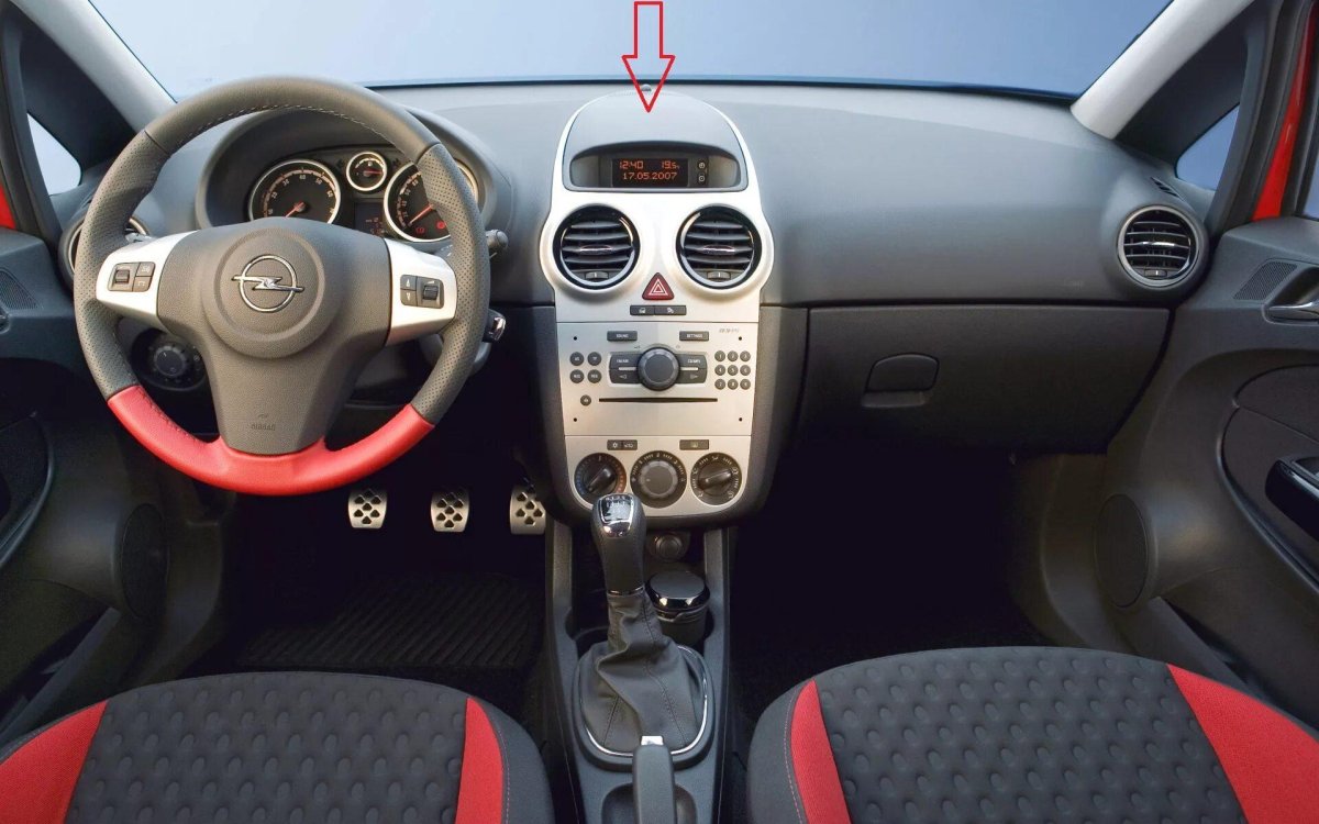 Опель Корса 2008 салон