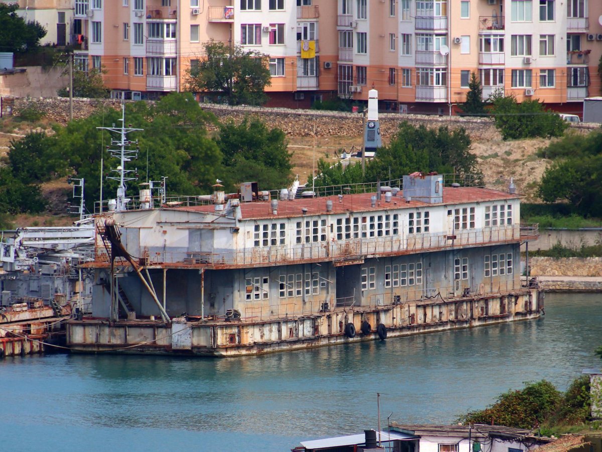 ПМ 133 плавучая мастерская