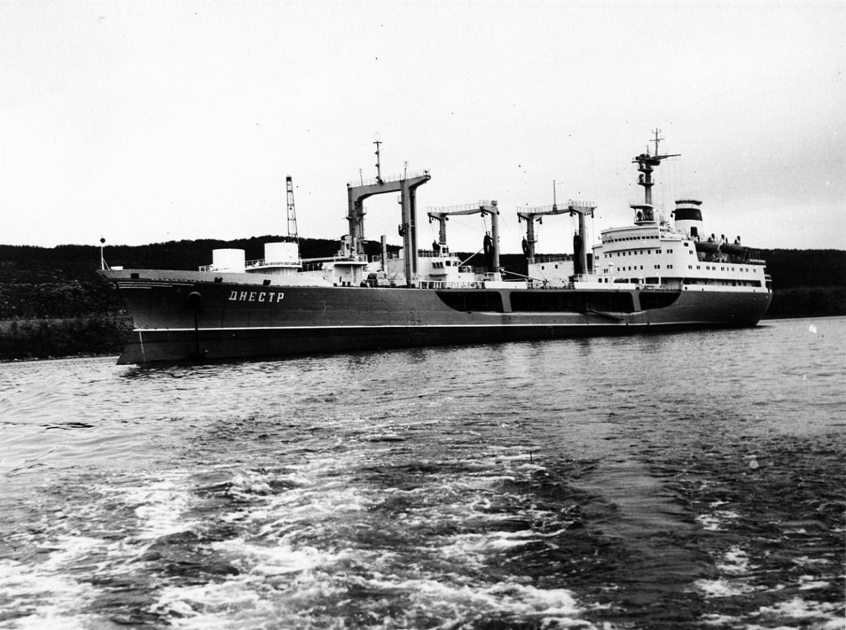 Морской танкер Днестр