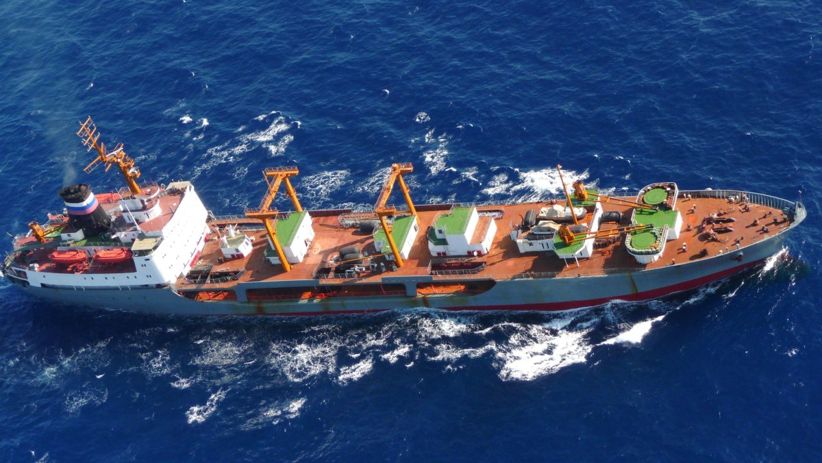 Морской танкер "Сергей Осипов"