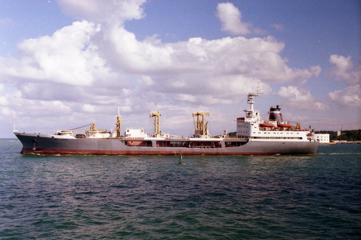 Большой морской танкер «Борис Бутома»