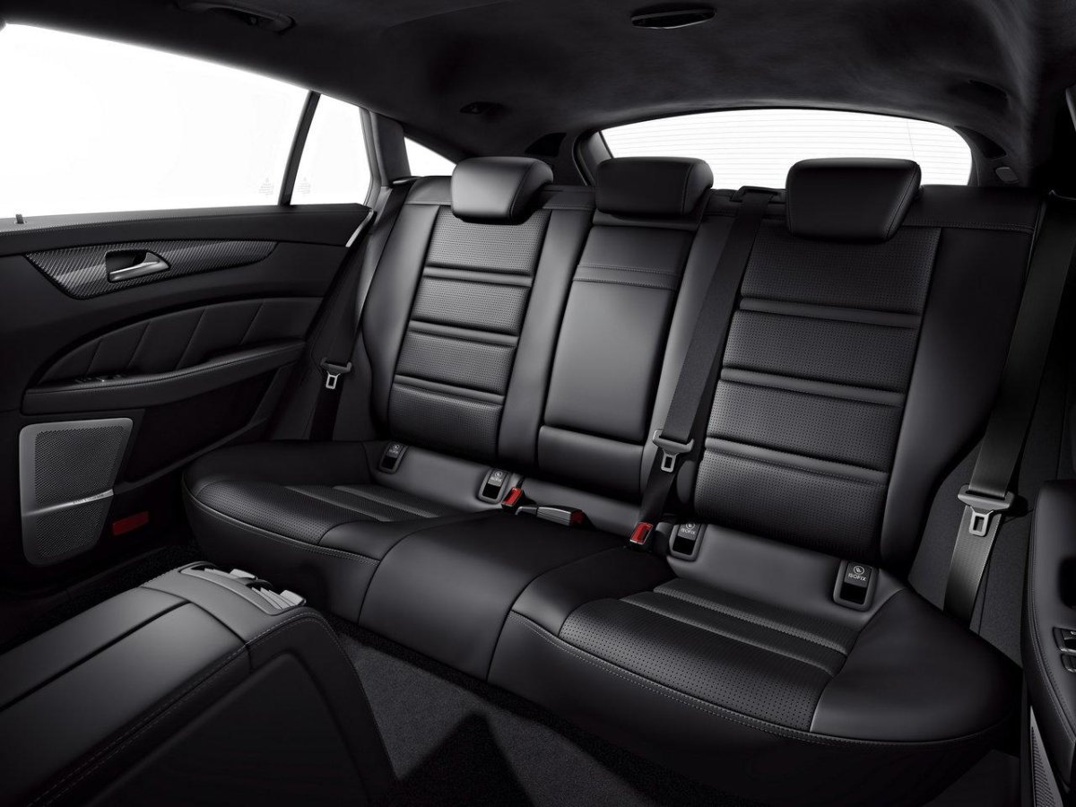 Mercedes CLS 63 AMG shooting Brake салон