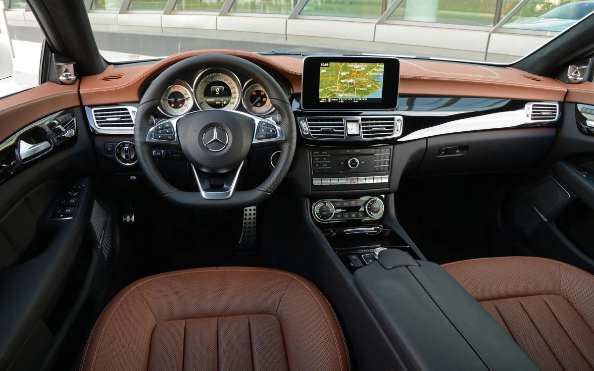 Mercedes CLS 2015 салон