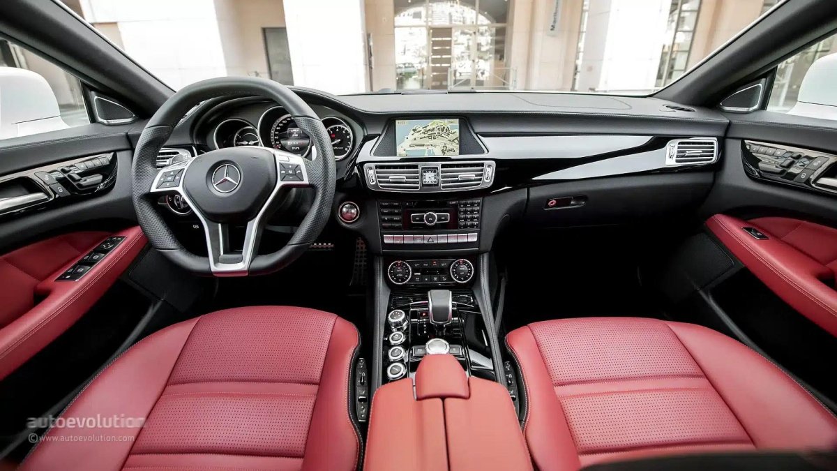 Mercedes CLS 63 AMG Interior