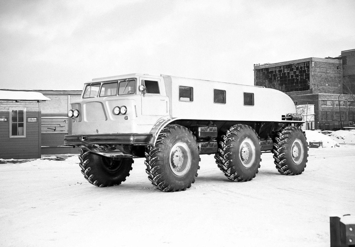 Снегоболотоход ЗИЛ-э167