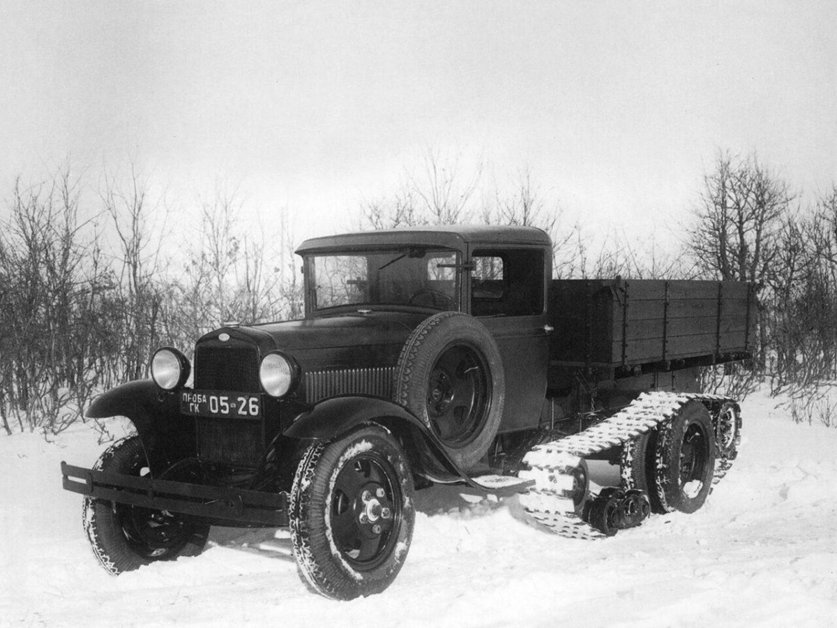 Полугусеничный ГАЗ 60