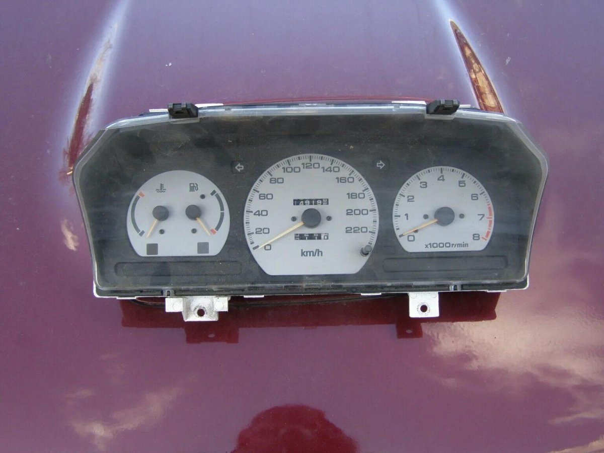 Митсубиси РВР 1999 панель приборов