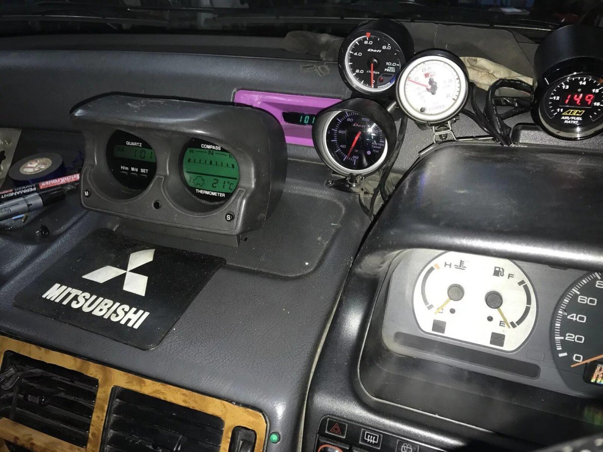 Mitsubishi RVR компас