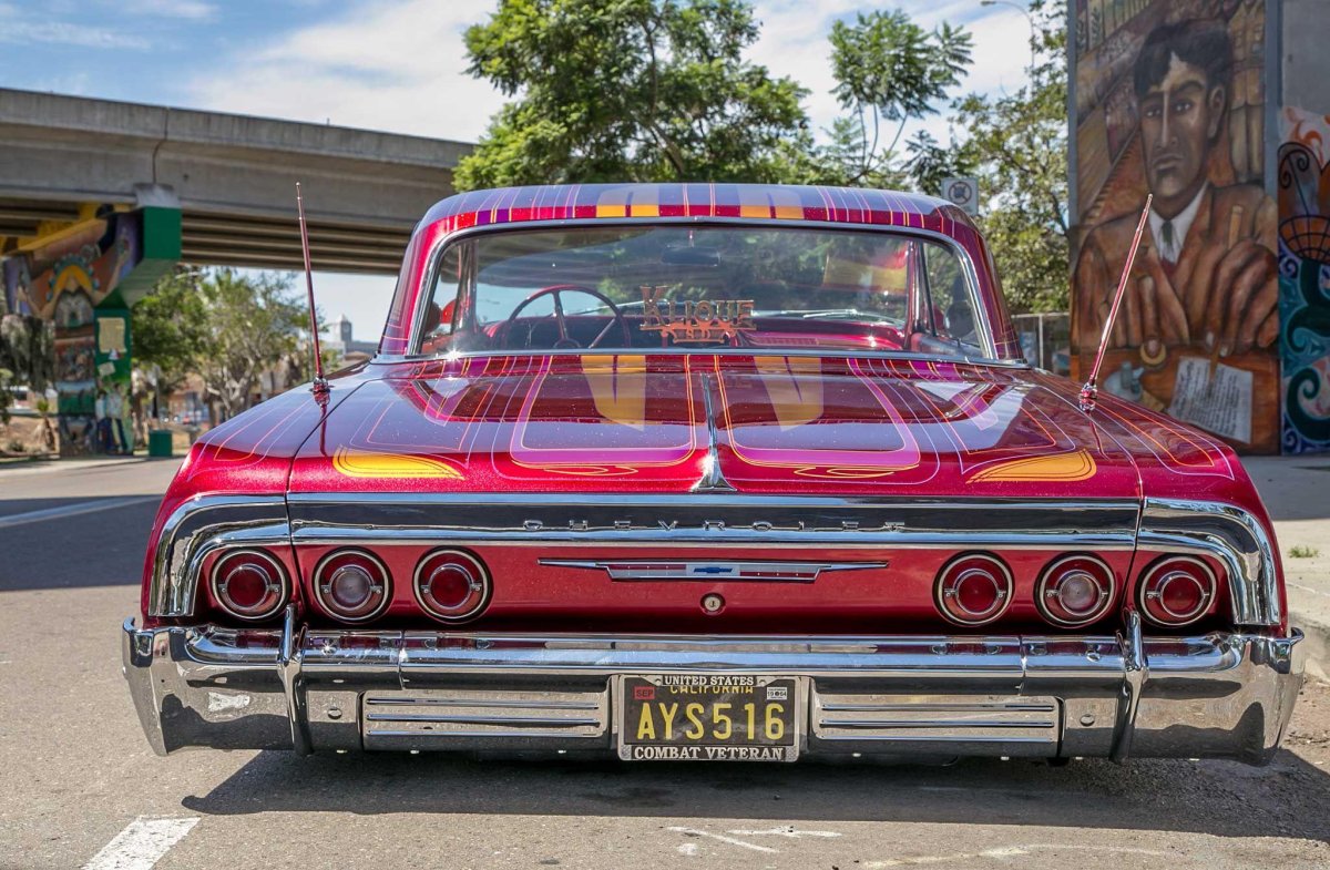 Chevrolet Impala лоурайдер