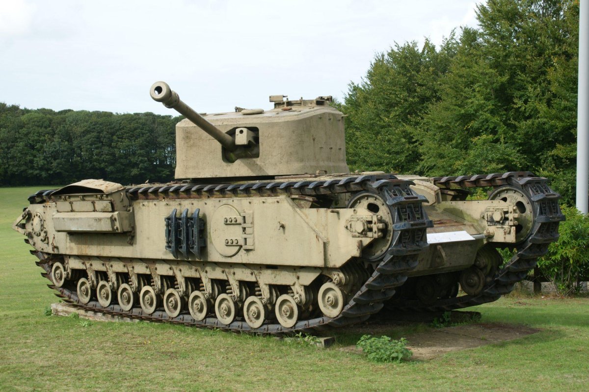 АТ 18 танк Британии