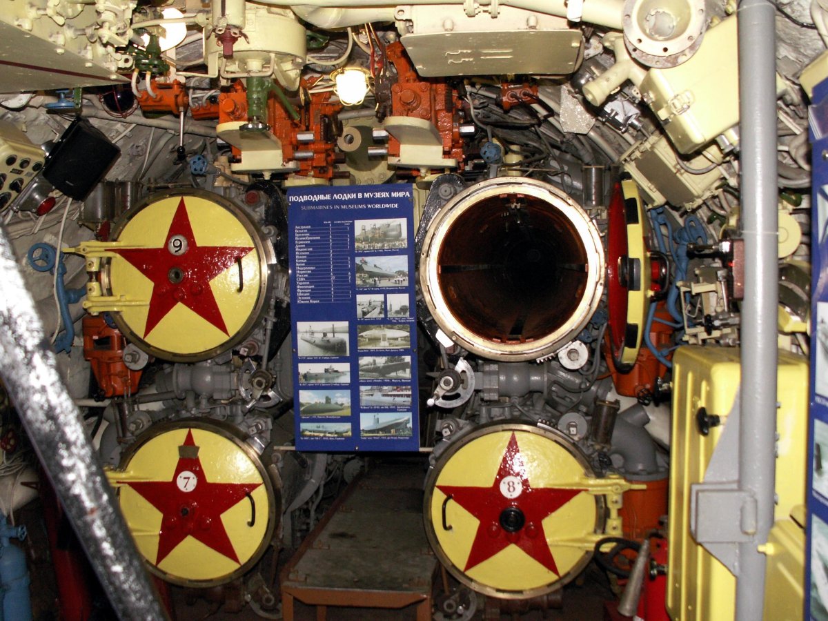 Подводная лодка-музей «б-413»