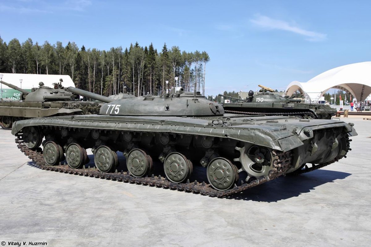 Ракетный танк объект 775