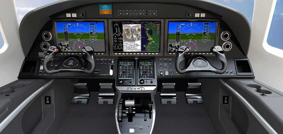 Cessna 500 Citation кокпит