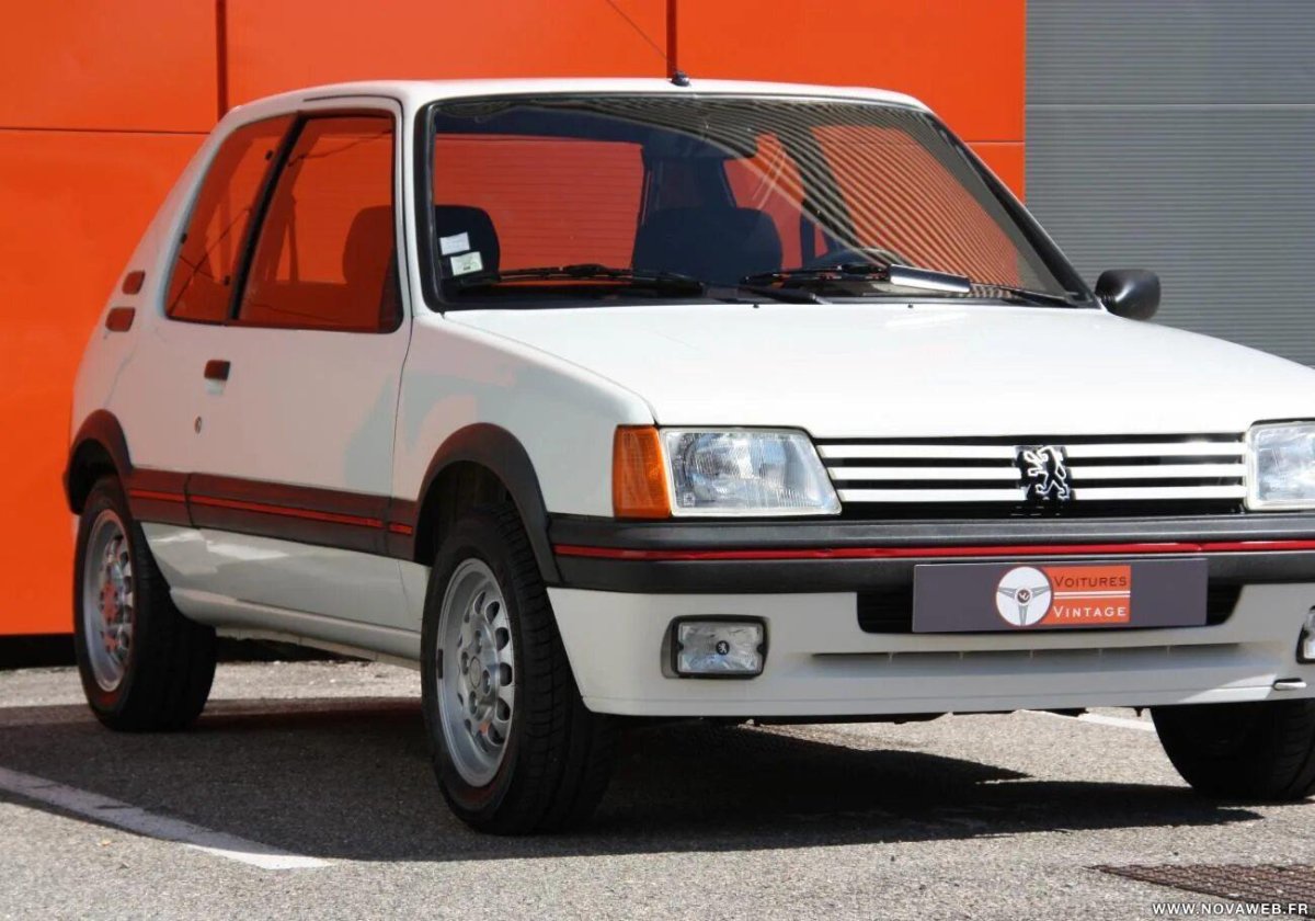 Peugeot 205
