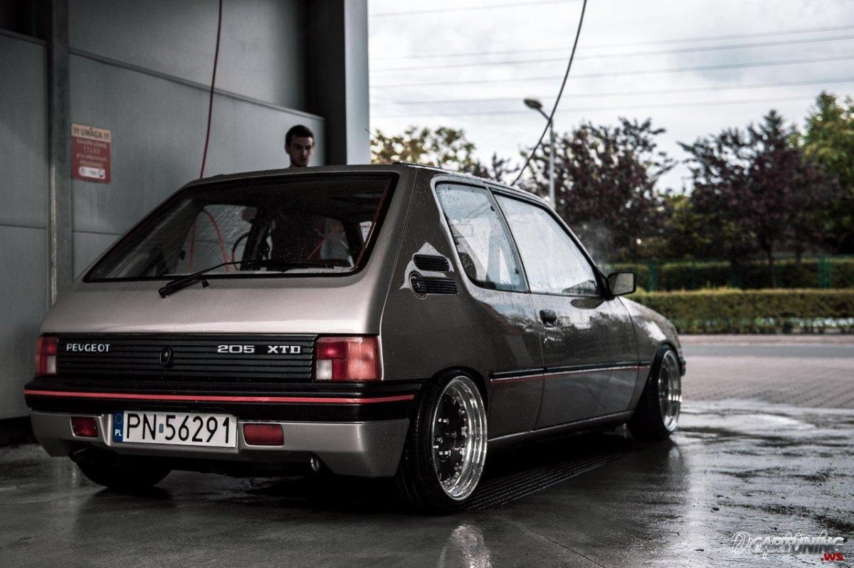 Peugeot 106 stance
