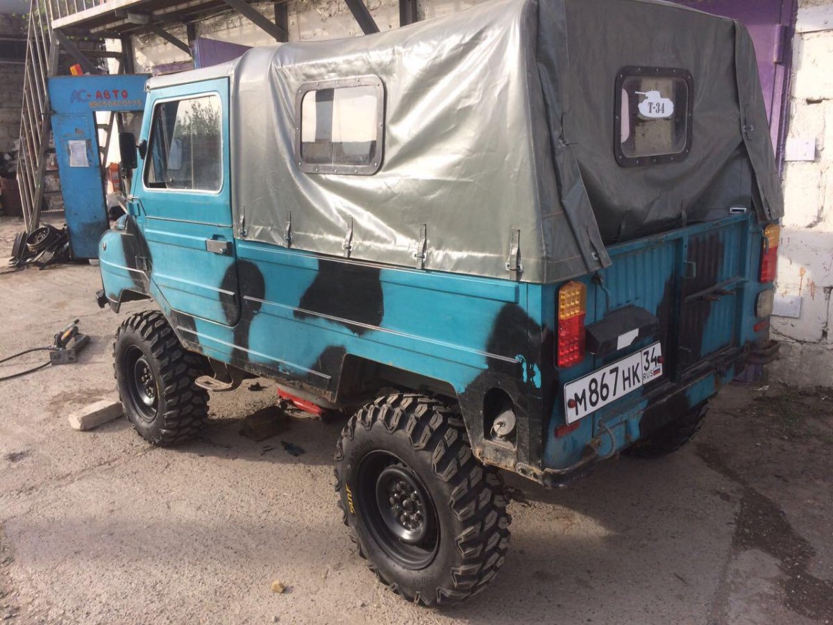 ЛУАЗ-969 синий