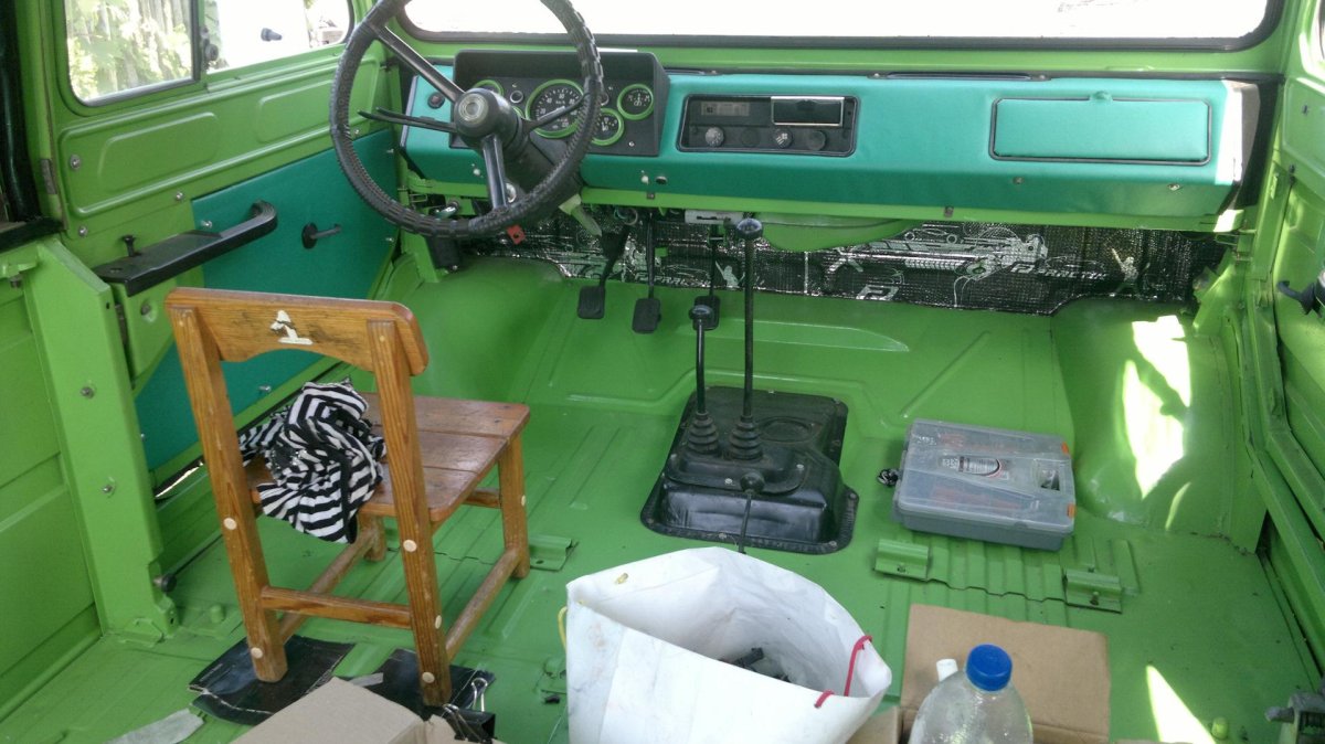 ЛУАЗ-969 салон