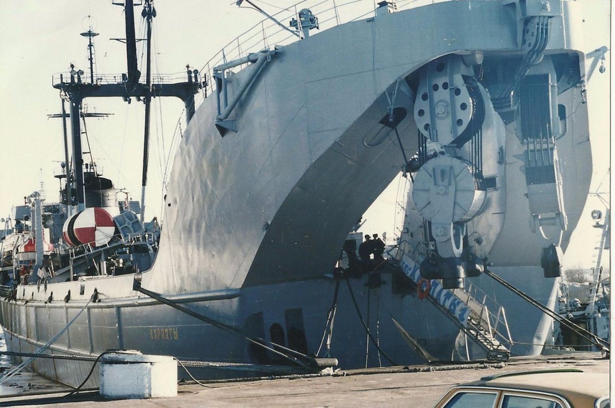 Спасательно-Подъемное судно Карпаты