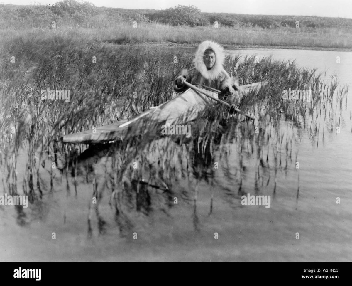 Алеут в каяке