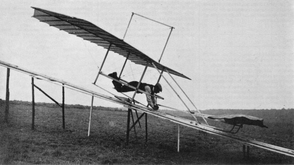 УТ-2 учебный летательный аппарат