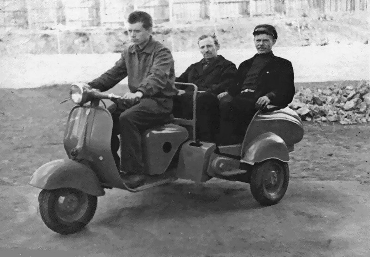 Мотороллер Вятка мг 150 п