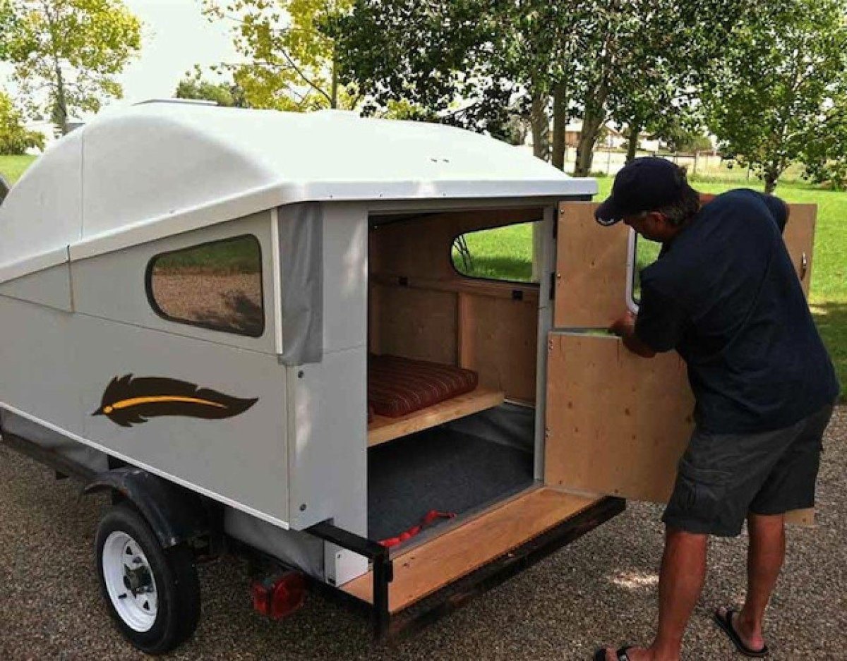 Прицеп автодом piccolo 420